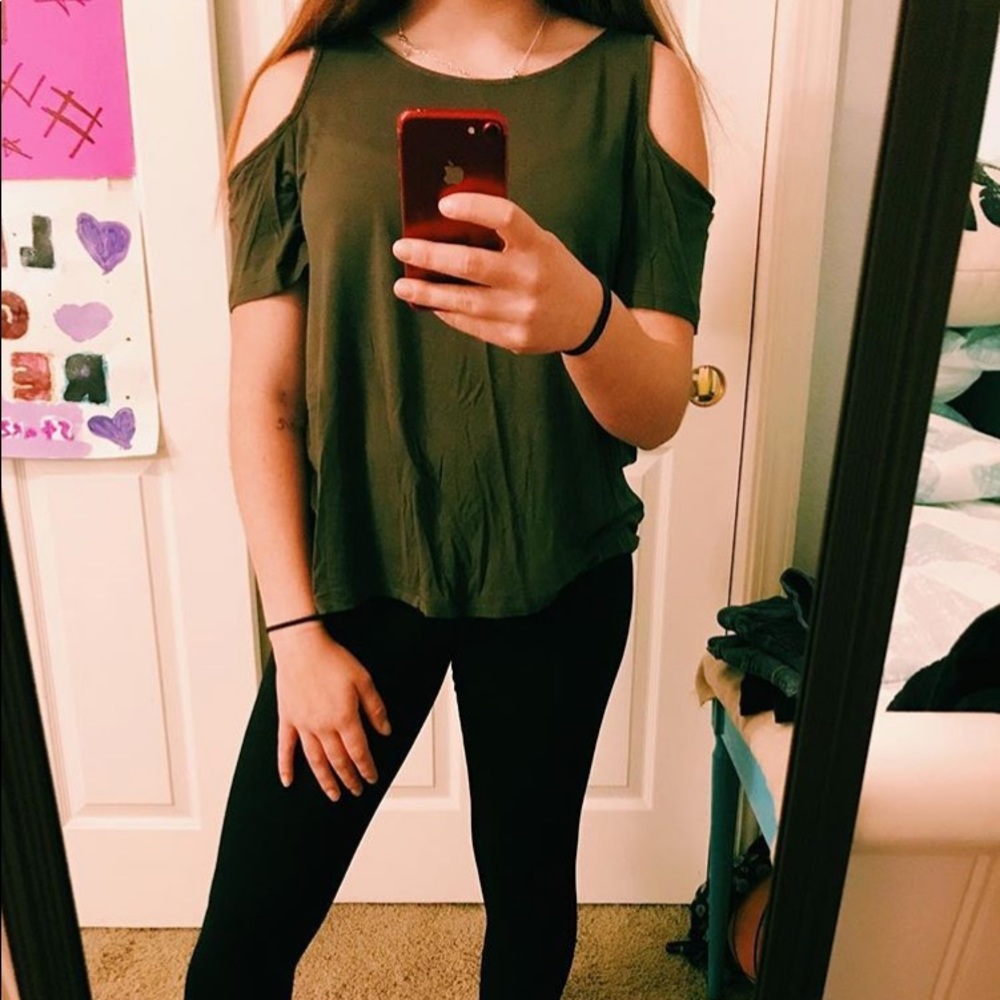 cold shoulder tank